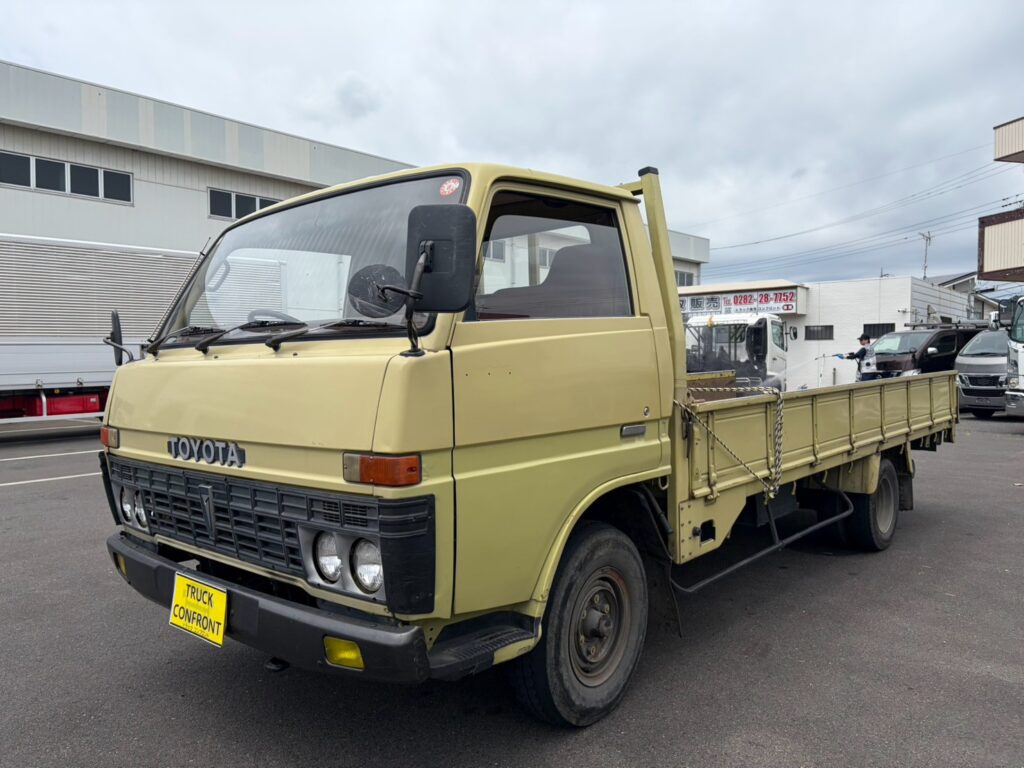 中古ダイナ／小型トラック／平ボディの販売